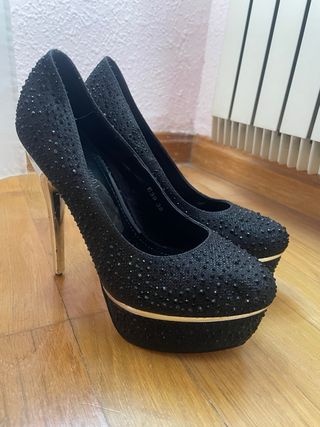 Tacones plataforma punta 2000s negro/plata