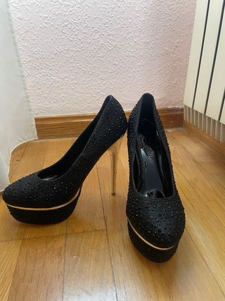 Tacones plataforma punta 2000s negro/plata