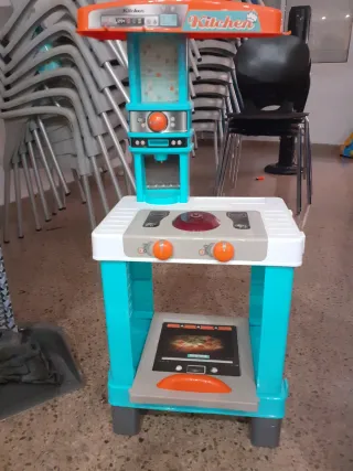 Cocina infantil de juguete