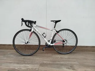 Bicicleta de Carretera Trek 1.1 aluminio