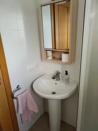 Lavabo de pie con armario espejo