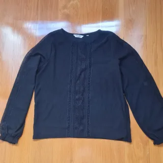 Blusa Naf Naf negra con encaje Talla L