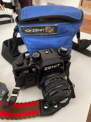 Zenit 122 – Cámara analógica réflex + Helios 44M-7
