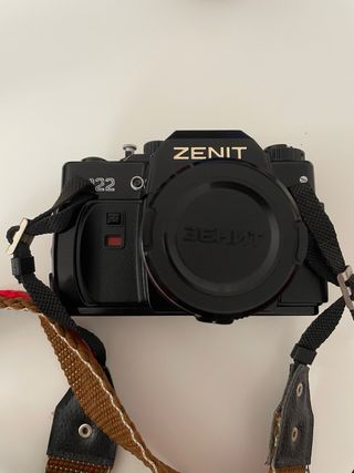 Zenit 122 – Cámara analógica réflex + Helios 44M-7