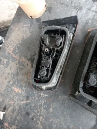 Pilotos Maletero Renault Laguna