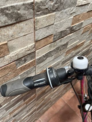 Bicicleta rosa mujer Btwin