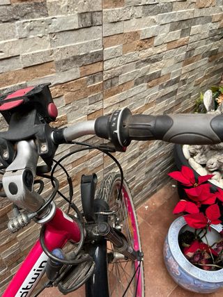 Bicicleta rosa mujer Btwin