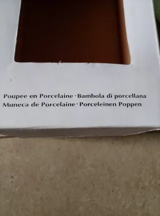 Bambola in porcellana