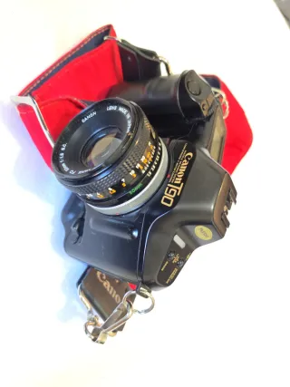 Cámara Canon T90 Negra