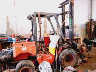 Carretilla elevadora Ausa 4x4 motor Isuzu