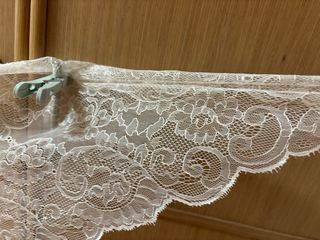 Mantilla Fallera 3 Picos Encaje Beig