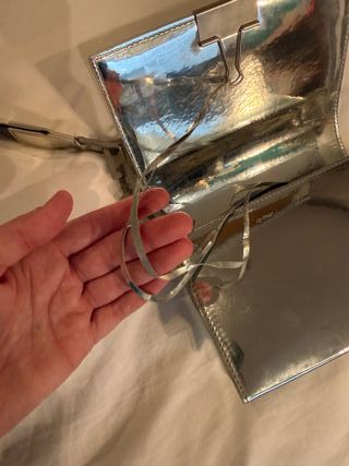 Bolso Off-White Plateado Main Label