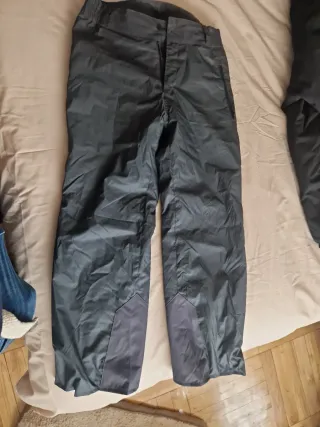 Chaqueta y Pantalón de Esquí