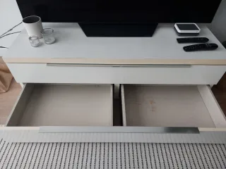 Mueble TV blanco y madera