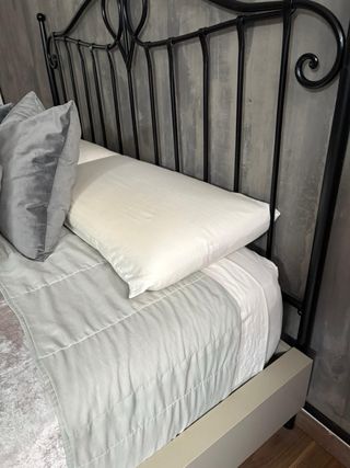 Edredón, manta, alfombra, cabecero vintage