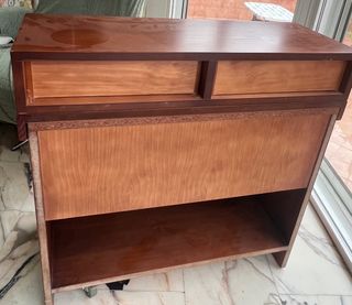 Mueble auxiliar madera 2 puertas y 2 cajones