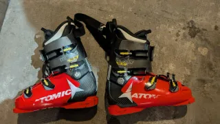 Scarponi sci Atomic Redster