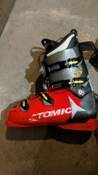 Scarponi sci Atomic Redster