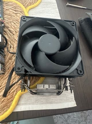 Placa Base Asus TUF GAMING B550M-PLUS y disipador