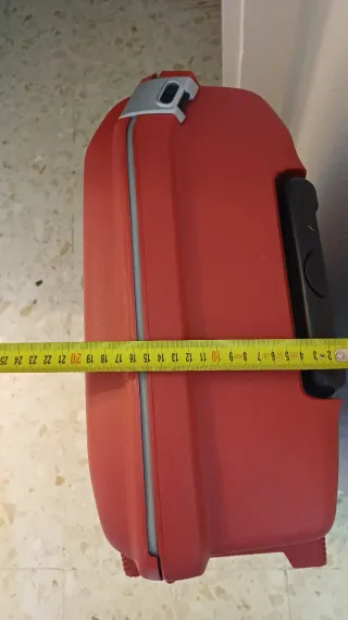 Maleta pequeña Samsonite roja