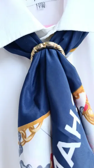 Sujeta pañuelo vintage dorado