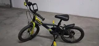 Bicicleta Btwin 16 Dark Hero