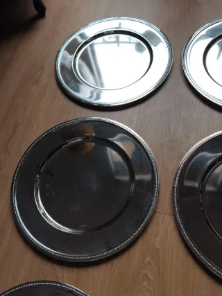 6 Bajoplatos y 6 platos pan