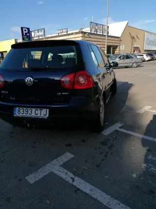 Volkswagen Golf 2004
