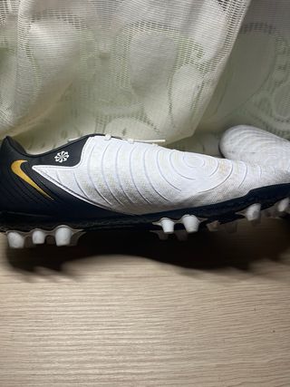 Botas Fútbol Nike Phantom GX T44 precio negociable