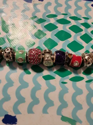 Pulsera Pandora Bacio con charms