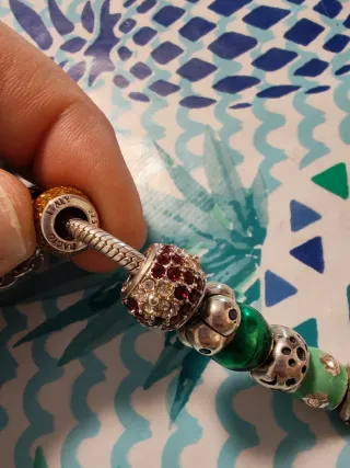 Pulsera Pandora Bacio con charms