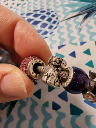 Pulsera Pandora Bacio con charms