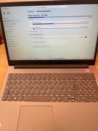 Portátil Lenovo 15,6 SSD 256GB W11