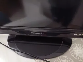 Televisor Panasonic 37" con Chromecast y TV AMAZON