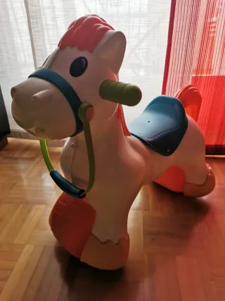 Caballito Balancín y Correpasillos FEBER 2 en 1