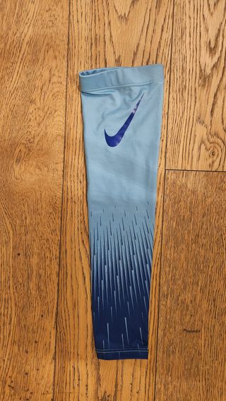 Nike Pro Flood Sleeve - azzurra