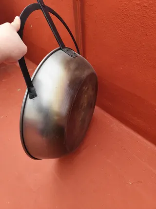 Sartenes y paellera de cocina