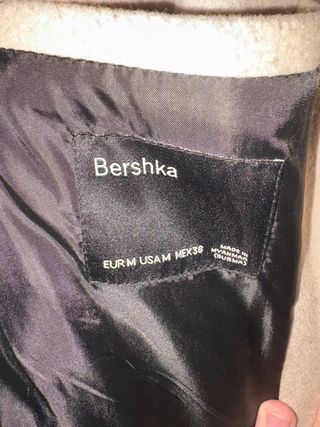 Abrigo paño beige Talla M Bershka