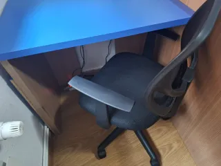 Habitación juvenil con cajones