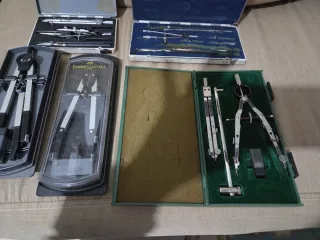 Lote de 5 compases de dibujo