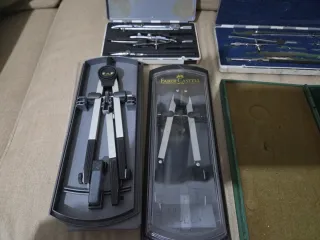 Lote de 5 compases de dibujo