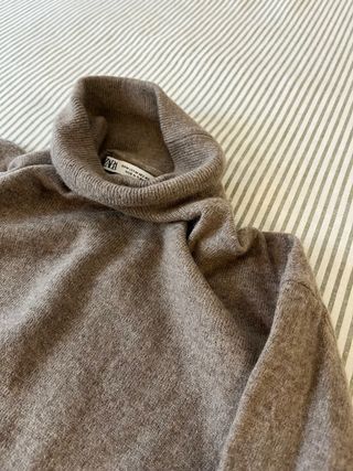 Jersey Zara cuello vuelto marrón