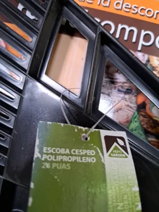 Escoba de césped de polipropileno HepoGarden