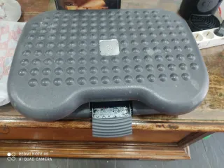 Reposapiés ajustable altura plástico