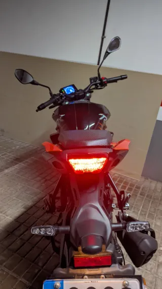 QJMOTOR Naked Moto