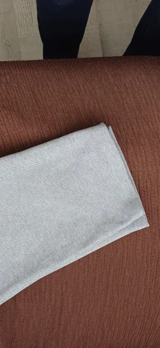 Conjunto deportivo hombre gris