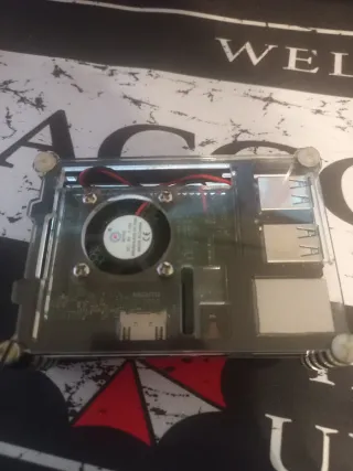 Raspberry Pi 2B + Micro SD 16GB