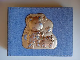 Album per bambini con orsetto