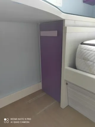 Litera tren con armario, escritorio y estantería