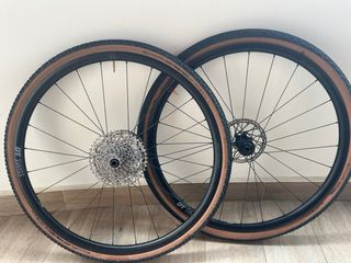 Juego Ruedas DT Swiss Gravel